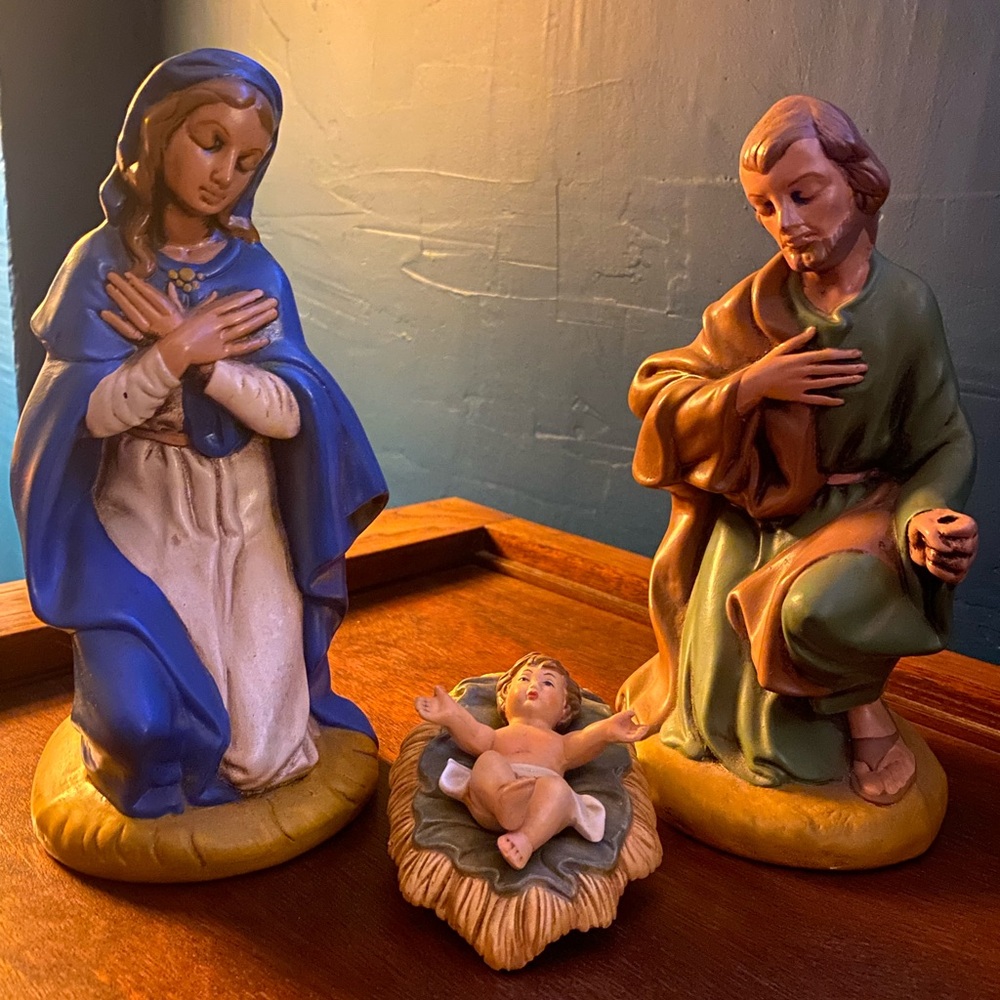 Vintage Nativity Figurine Set